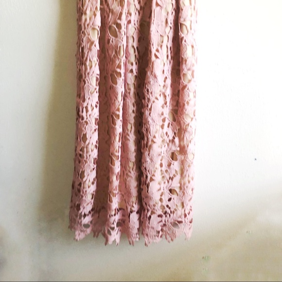 Romeo & Juliet Couture Double-V Lace Midi Dress - Picture 5 of 13